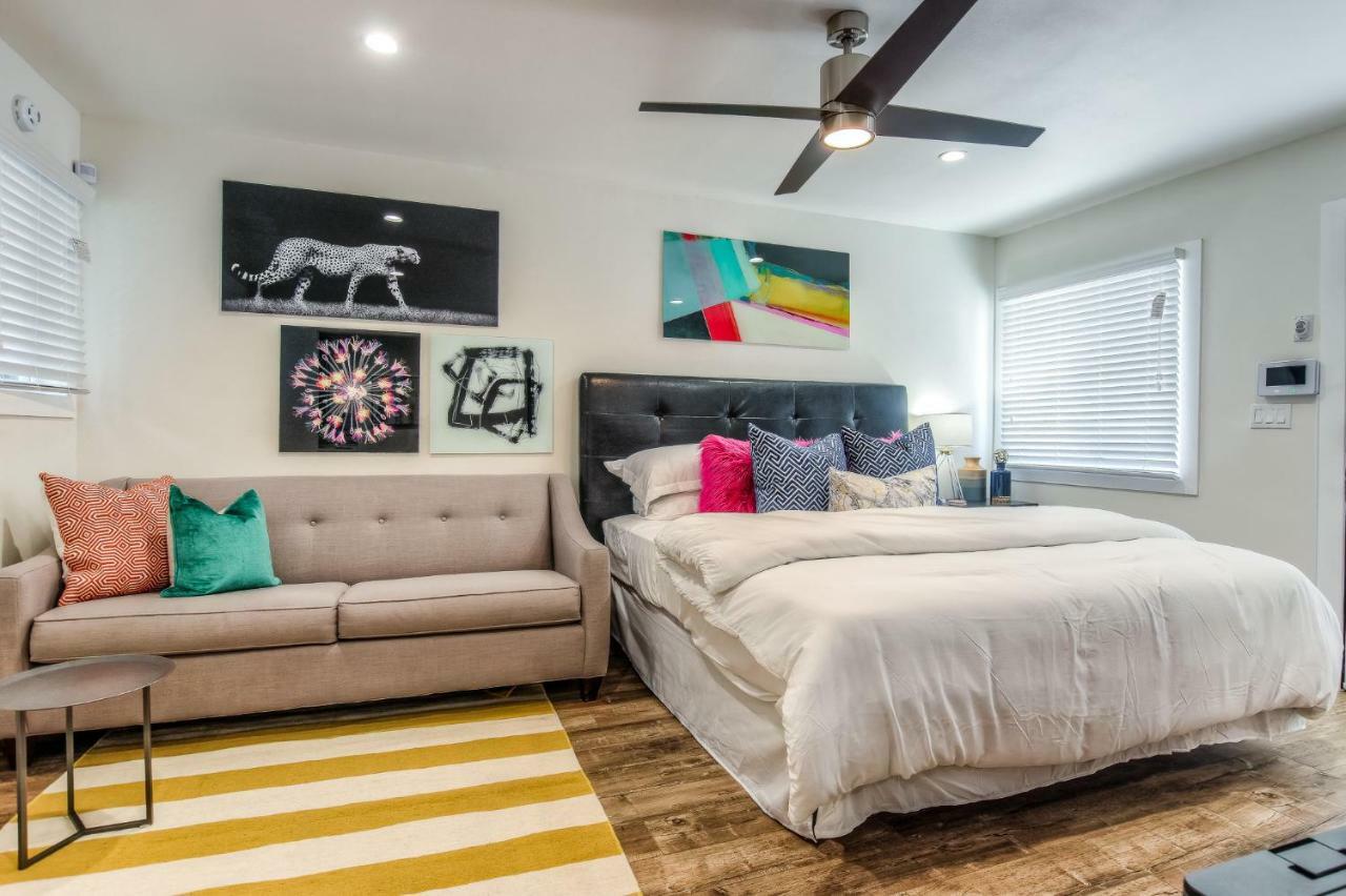 Long Beach Studio Suites Esterno foto
