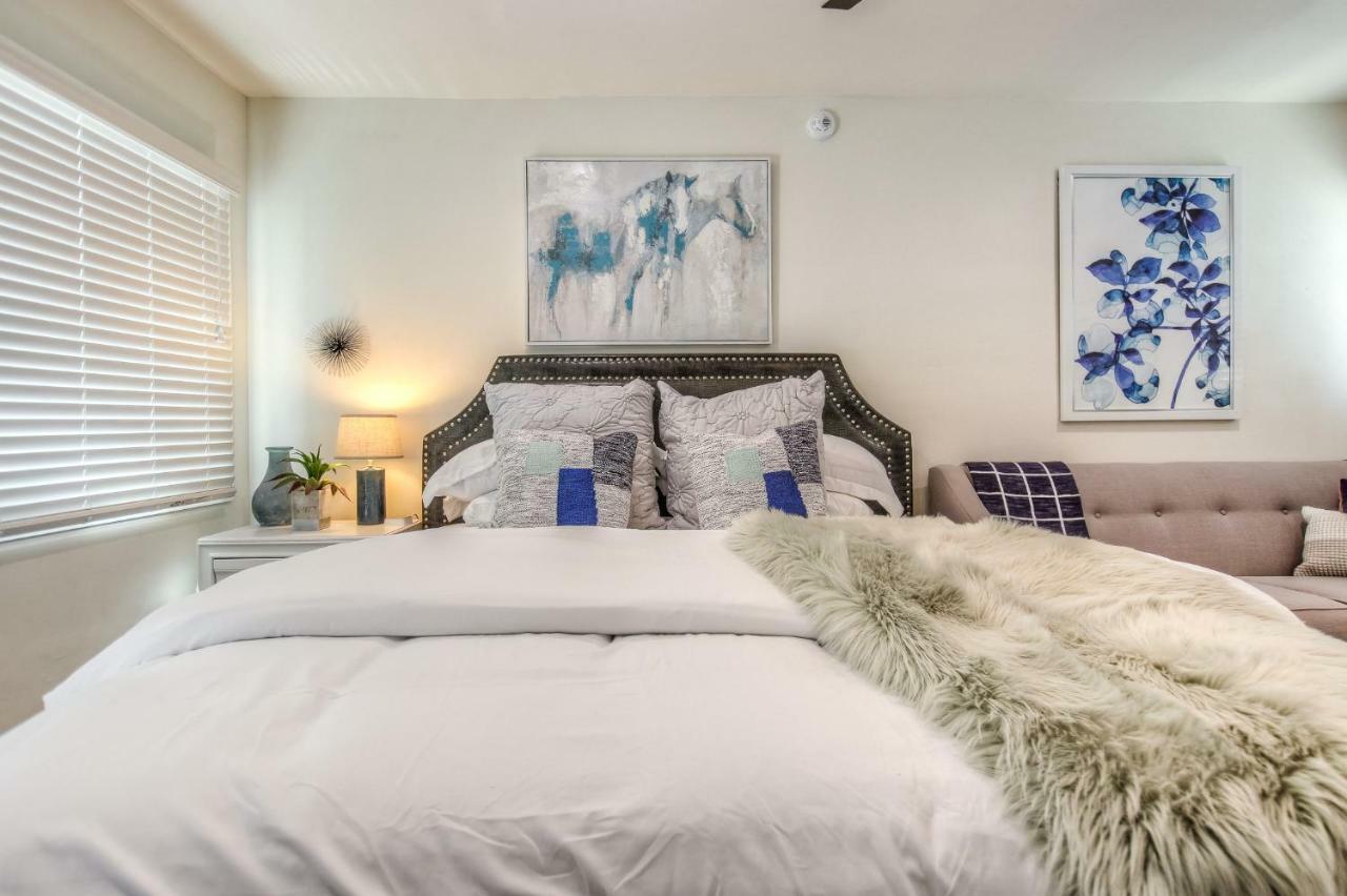 Long Beach Studio Suites Esterno foto